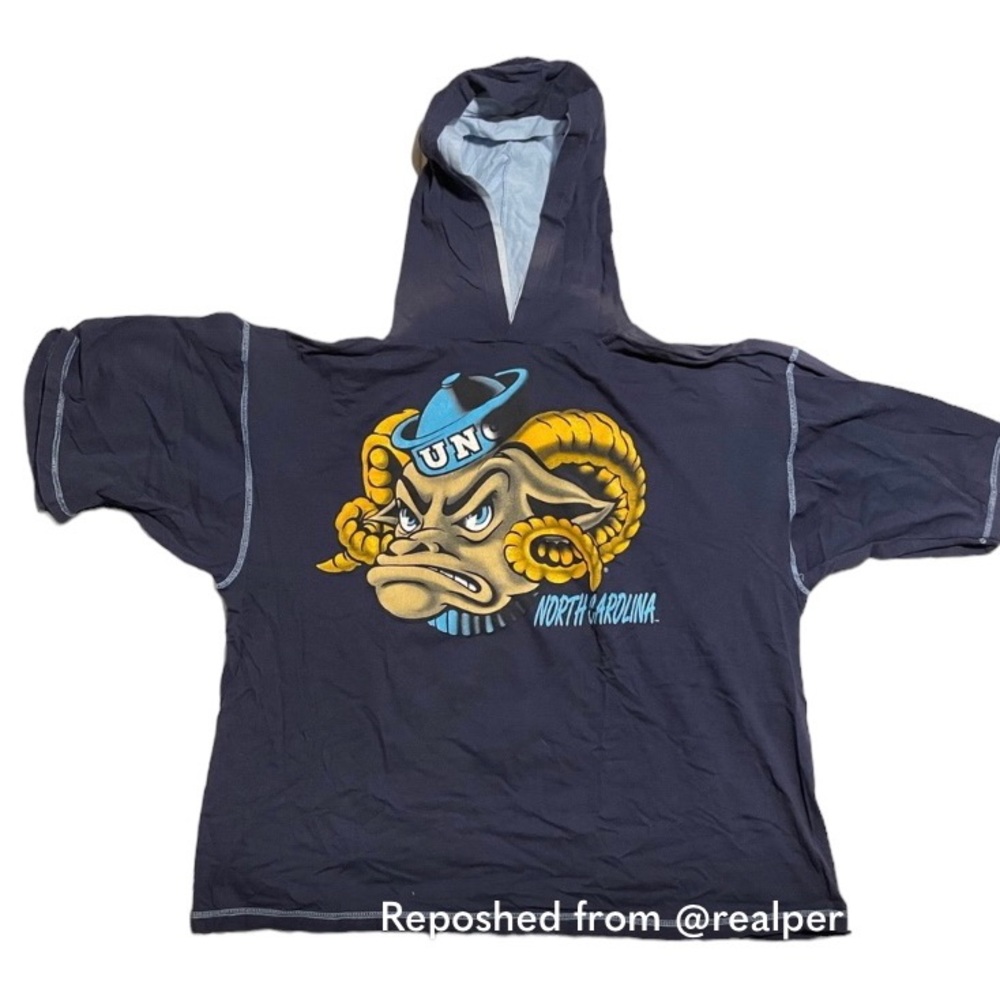 Vintage UNC short sleeve hoodie